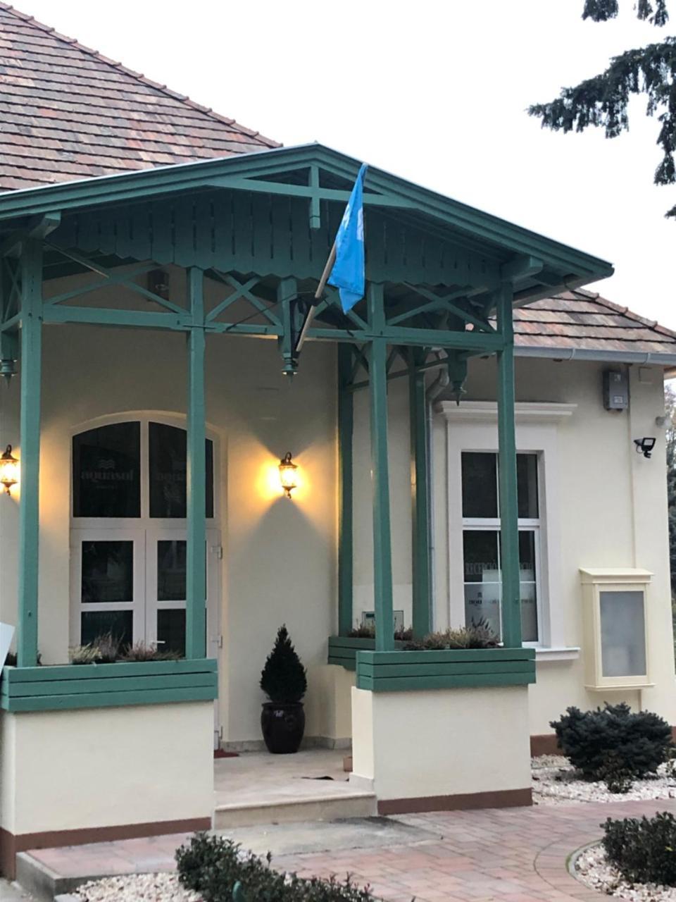 Aquasol Resort Mosonmagyaróvár Extérieur photo